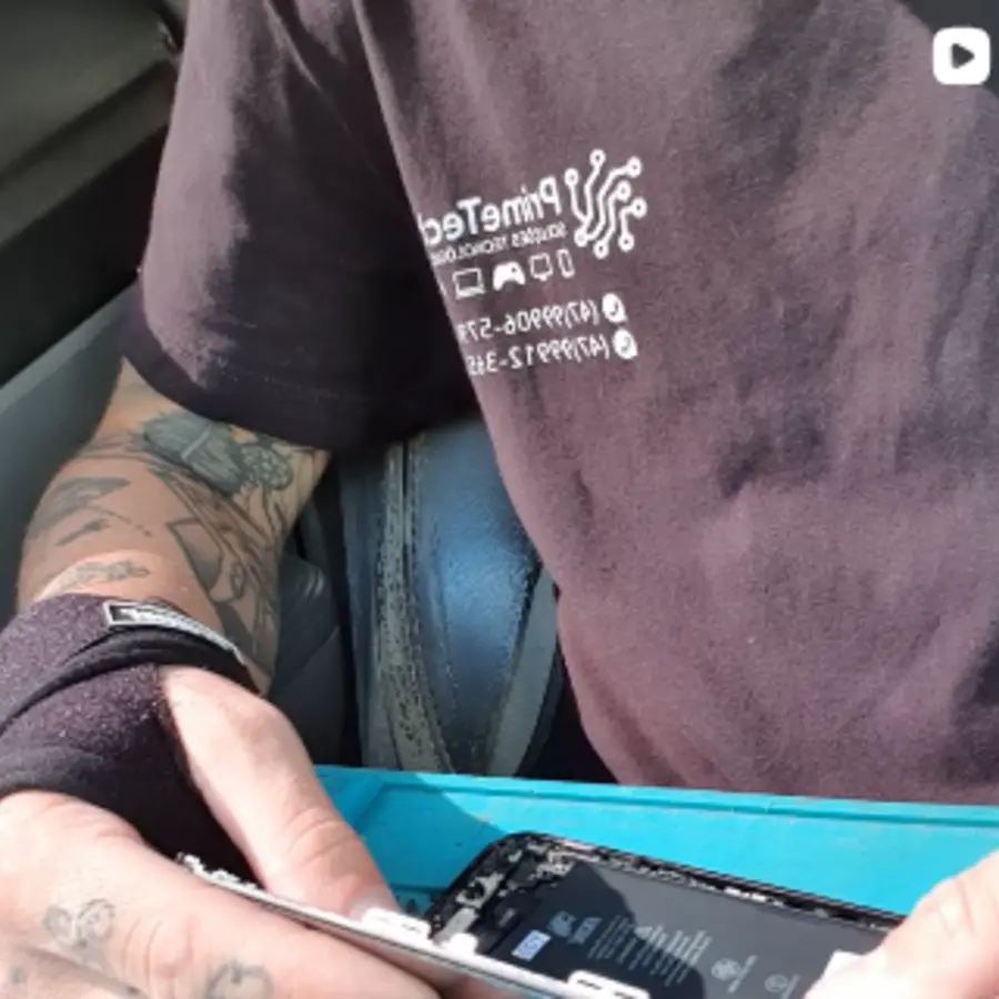 Manutenção de celular na bancada PrimeTech